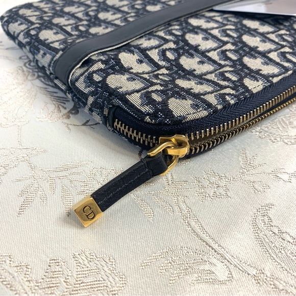 Dior Oblique Jacquard Pouch - Picture 5 of 14